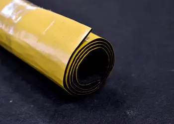 pasla autoadeziva fetru autoadeziv culoare neagra pentru protec ie suprafe e 1