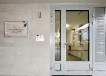 placute personalizate pentru zone complex cladire rezidentiala s0