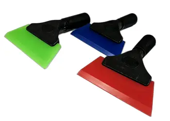 racleta cu lama din cauciuc si maner pentru aplicare folie geam