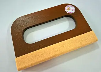 racleta din lemn cu cap de pasla 1