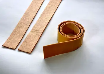 rola din pasla grosime 2mm autoadeziva 1