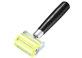 roller silicon si maner din lemn pentru aplicare perfecta a foliilor si autocolantelor s00