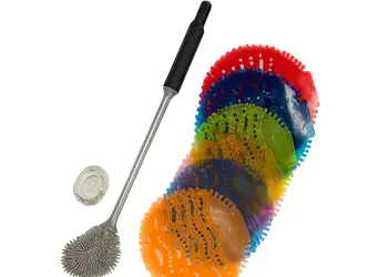 set baie perie silicon si 6 site parfumate pentru pisoar