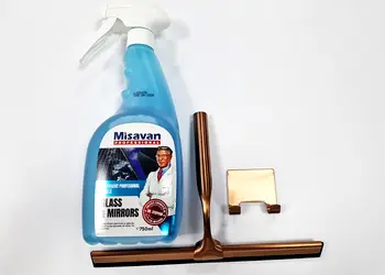 set din racleta cu cap din cauciuc si solutie geamuri 1