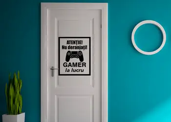 sticker usa gamer la lucru