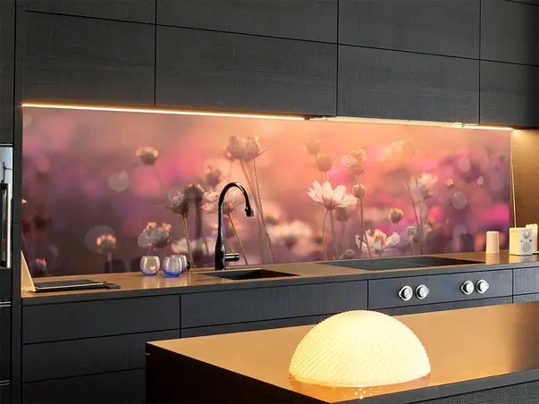 Autocolant bucatarie camp de flori cosmos 1