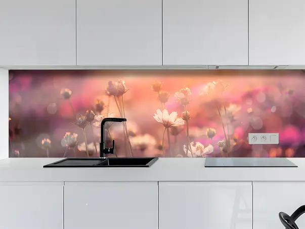 Autocolant bucatarie camp de flori cosmos 4