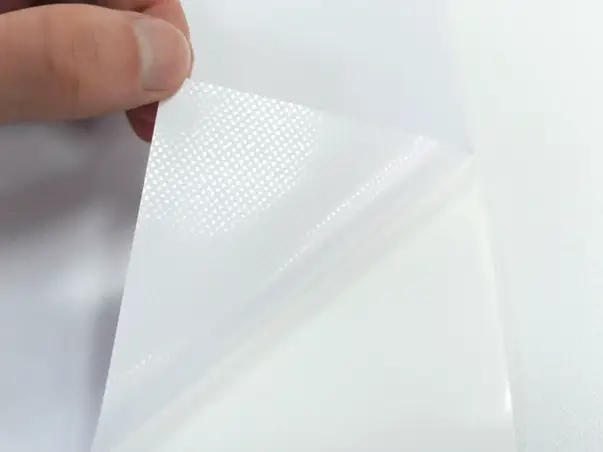 Autocolant repozitionabil simulare 1