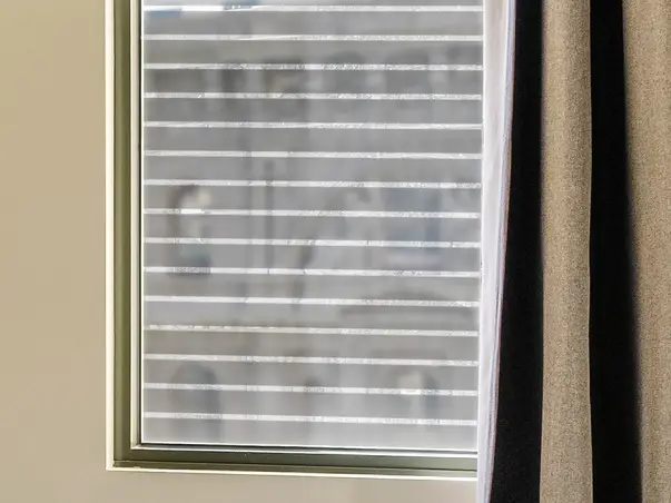 Autocolant sablat model martin decupat linii drepte x3