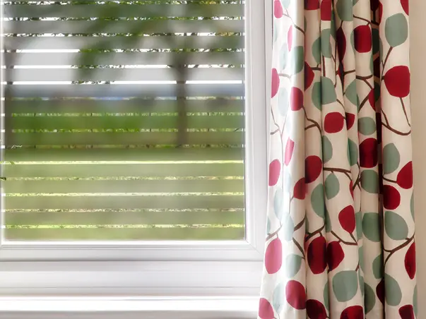 Autocolant sablat model martin decupat linii drepte x4