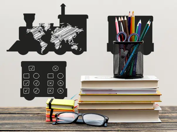 Autocolant tip tabla pentru copii model trenulet x3