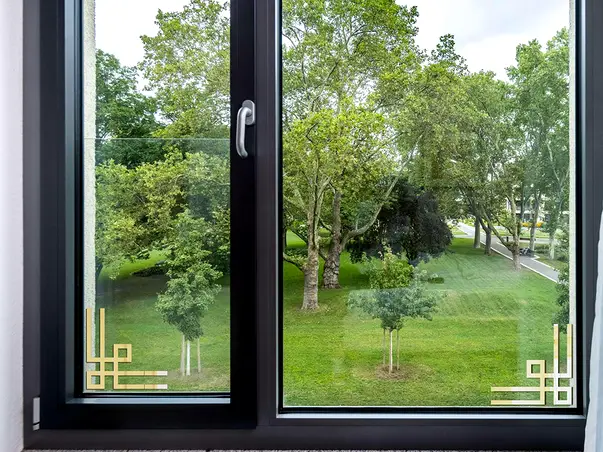 Decoratiune pentru colturi oglinda sau geam simulare 3