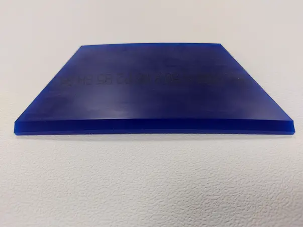 Lama din silicon albastra pentru racleta 1