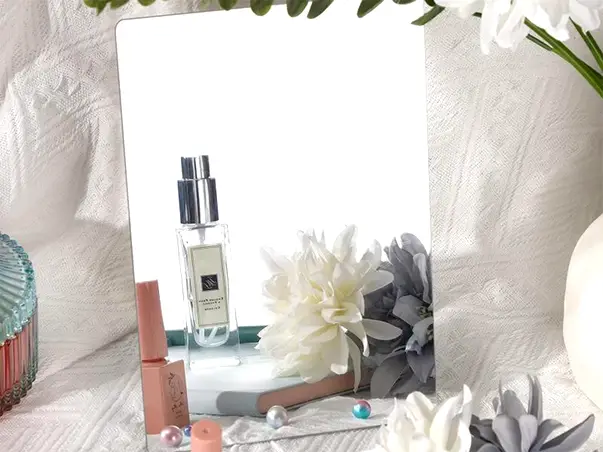 Oglinda acrilica argintie 4