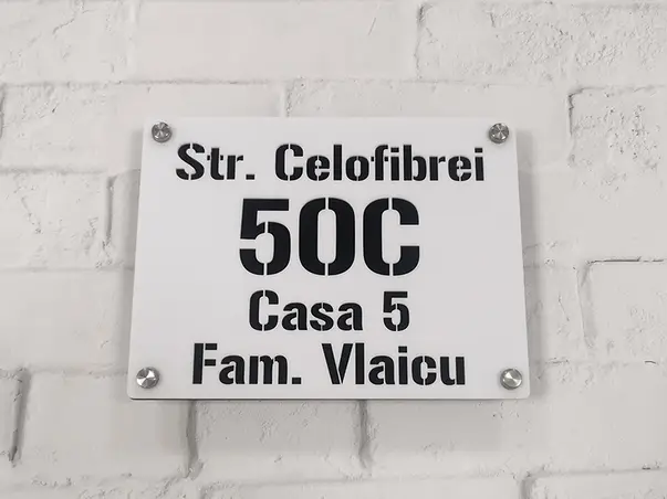 Placuta adresa 3D din acril alb si negru 5 5678