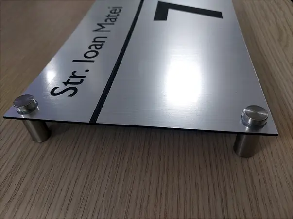 Placuta adresa din dibond 4