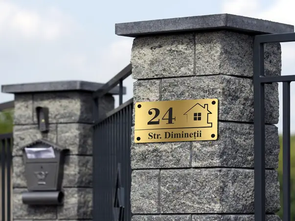 Placuta adresa model auriu px2