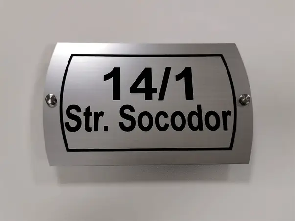 Placuta cu nume si numar strada bond text personalizat model 1 PP2037