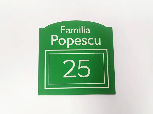 Placuta personalizata model gravat pentru usa y5