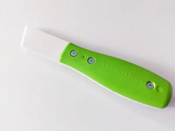 Razuitor din plastic cu lama la 30 de grade 1