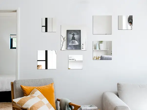 Set 7 oglinzi acrilice de perete patrate argintii simulare 3