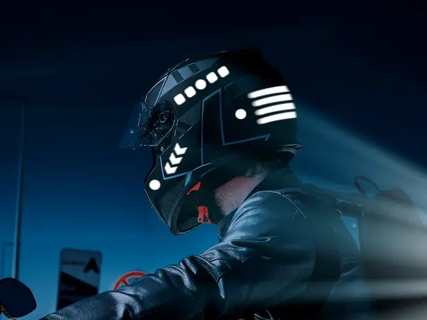 Set 75 stickere reflectorizante pentru imbunatatirea vizibilitatii rutiere 6