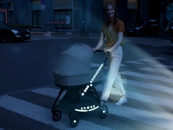 Set 75 stickere reflectorizante pentru imbunatatirea vizibilitatii rutiere 9