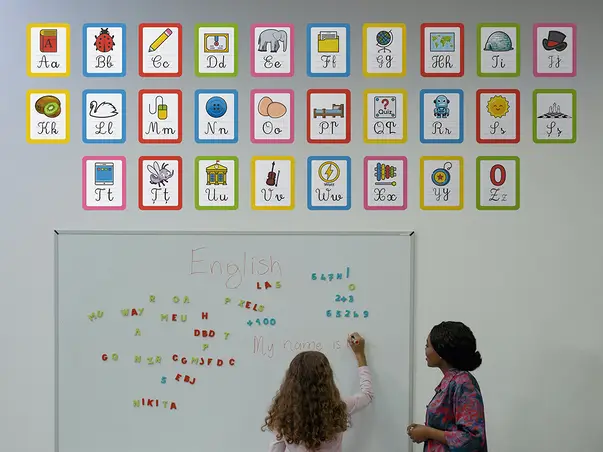 Sticker repozitionabil alfabet litere copii 3