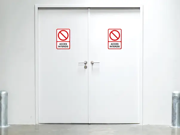 Sticker semnalistica personalizat rosu 2