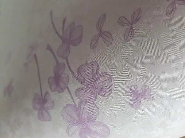 autocolant alb flori mov