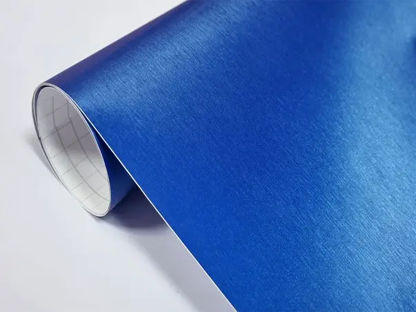 autocolant albastru mat cu efect metalic brushed