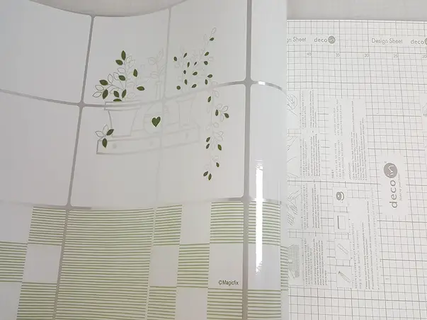 autocolant aluminiu perete bucatarie vernil