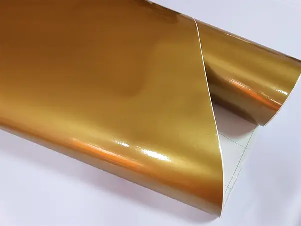 autocolant bej mustar kointec efect metalic lucios 100 cm latime