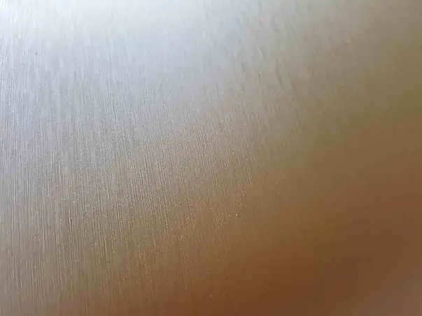 autocolant cu efect metalic auriu brushed 3