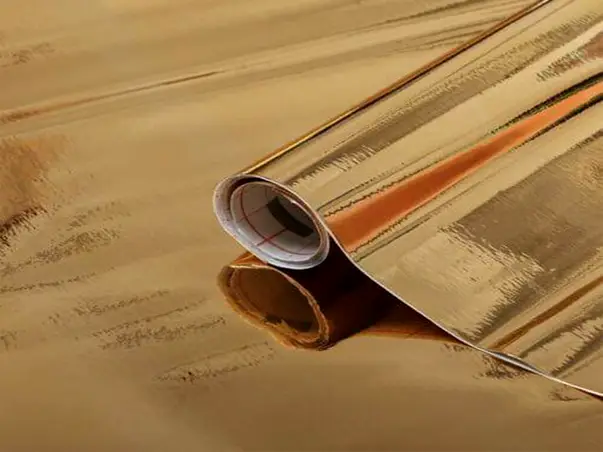 autocolant cu efect metalic auriu lucios