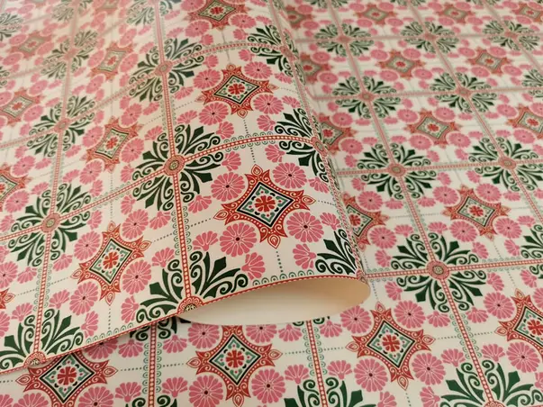 autocolant faianta decorativa imprimeu roz folina