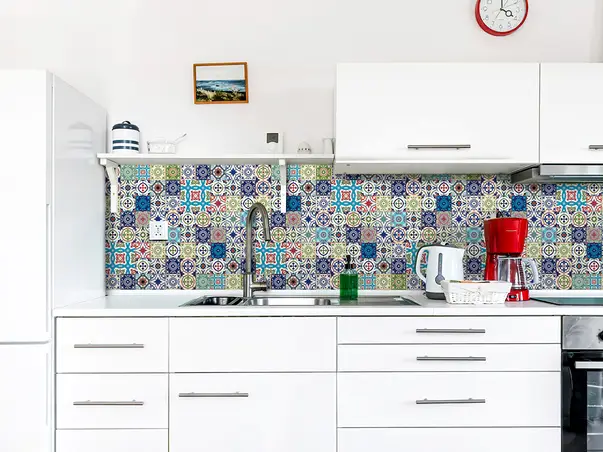 autocolant faianta decorativa patchwork blue folina autoadeziv model mozaic arabesc multicolor 67x200cm s1