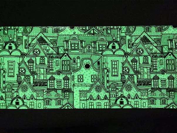 autocolant fosforescent model case