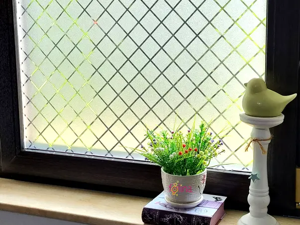 autocolant geam sablare cu model romburi elegante