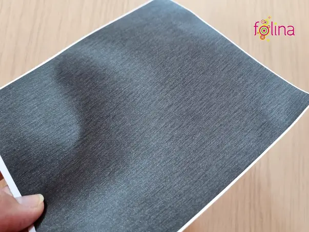 autocolant gri antracit cu efect metalic brushed