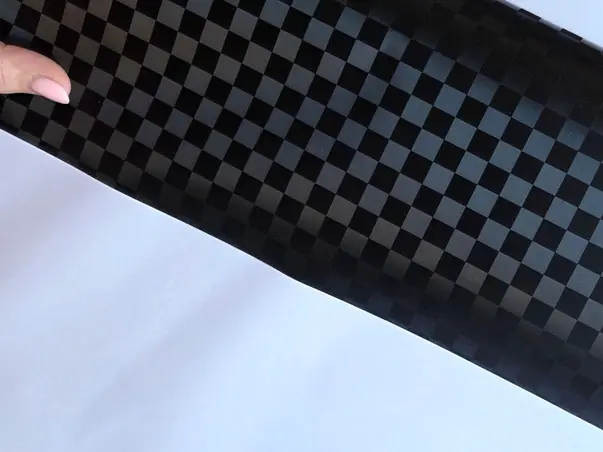 autocolant grid carbon black