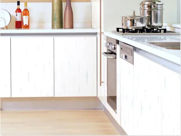 autocolant mobila bucatarie alb lucios