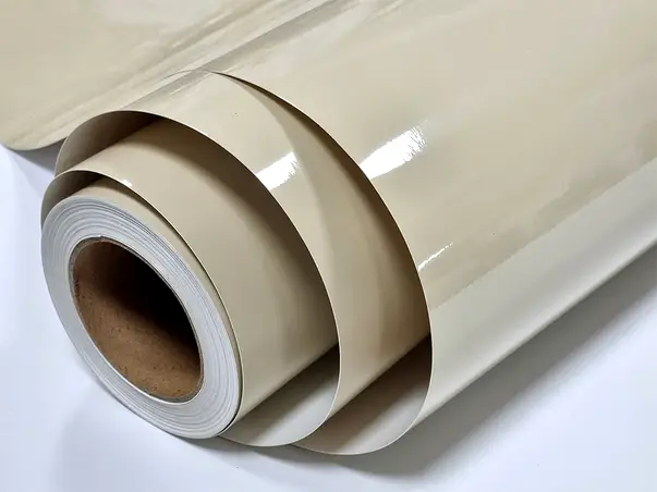 autocolant mobila bucatarie ivoire cu aspect lucios de la folina