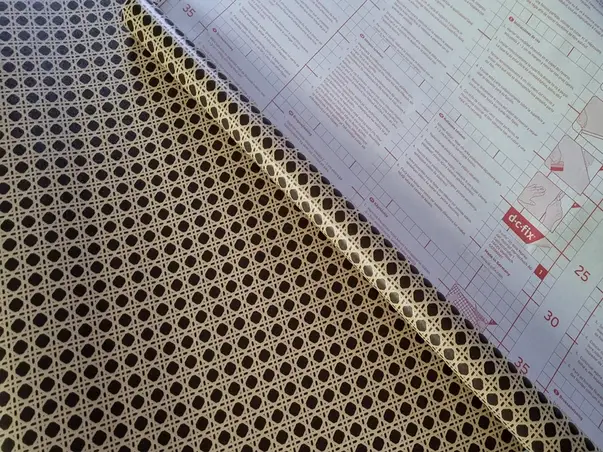 autocolant mobila decorativ folina