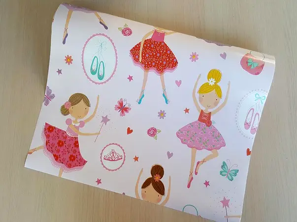 autocolant mobila fetita celina