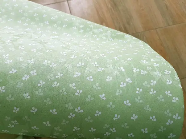 autocolant model floral vernil