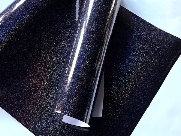 autocolant negru lucios cu glitter multicolor