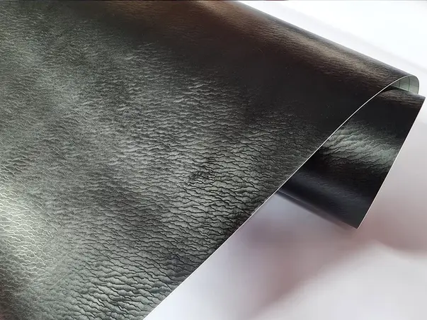 autocolant negru mat cu model embosat folina