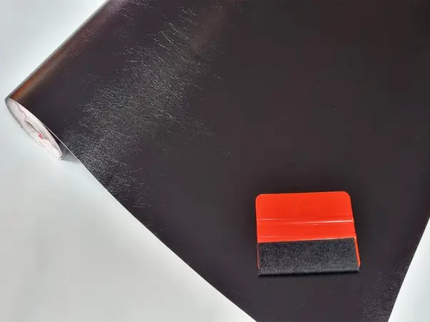 autocolant piele neagra