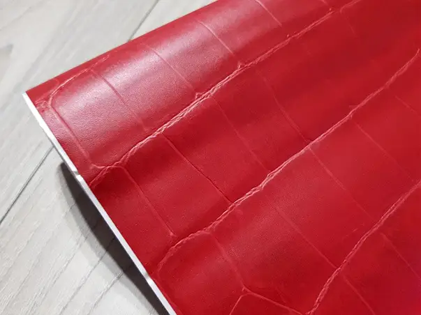 autocolant piele rosie kroko